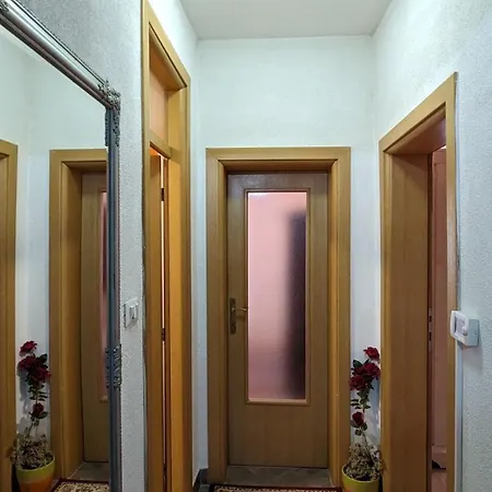 Apartment Apartman Sabina A2+2 Near The Sea And The City Center